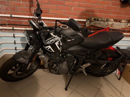2021 Triumph Trident 660, чёрный, 888888 рублей, вид 1