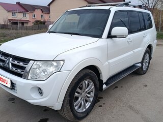 2012 Mitsubishi Pajero IV Рестайлинг 1, белый, 1900000 рублей, вид 2