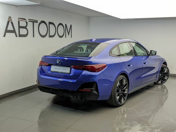 2026 BMW 4 серии Gran Coupe 430i xDrive G22, G23, G26 Рестайлинг, синий, 12250000 рублей - вид 3