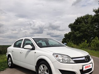 2013 Opel Astra H Рестайлинг, белый, 750000 рублей, вид 3