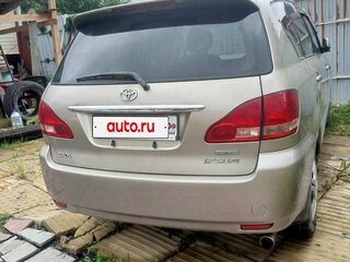 2001 Toyota Ipsum II (M20), бежевый, 700000 рублей, вид 3