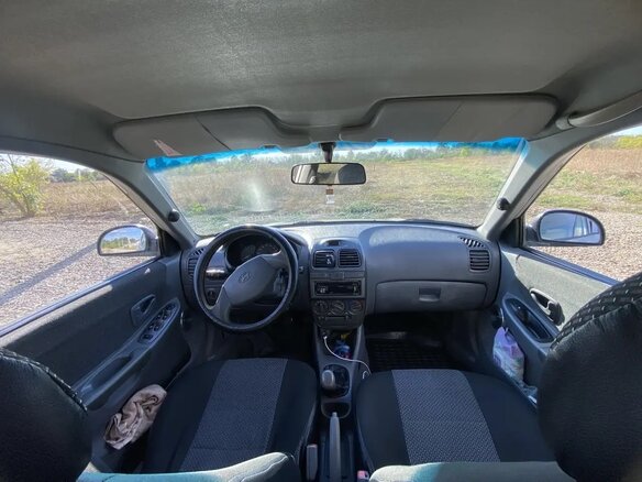 2006 Hyundai Accent ТагАЗ II, серебристый, 270000 рублей - вид 4