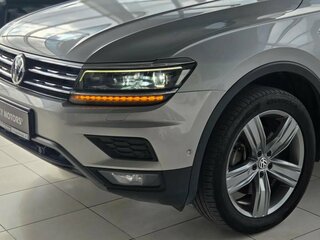 2017 Volkswagen Tiguan II, серый, 2195000 рублей, вид 5