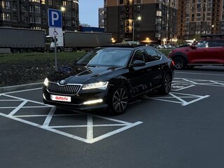 2025 Skoda Superb III Рестайлинг, чёрный, 3250000 рублей, вид 1