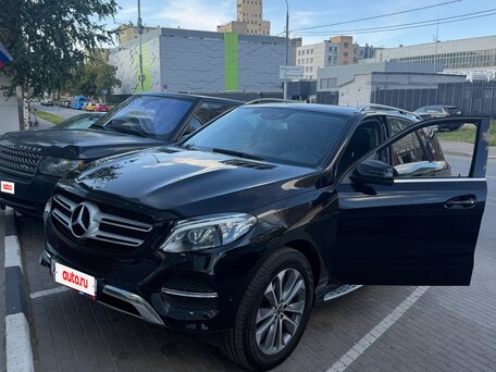 2017 Mercedes-Benz GLE 300 I (W166), чёрный, 4500000 рублей, вид 1