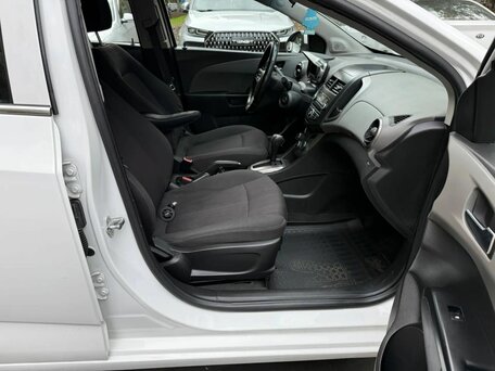 2012 Chevrolet Aveo II, белый, 375000 рублей, вид 5