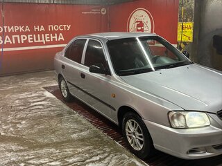 2010 Hyundai Accent ТагАЗ II, серебристый, 320000 рублей, вид 4