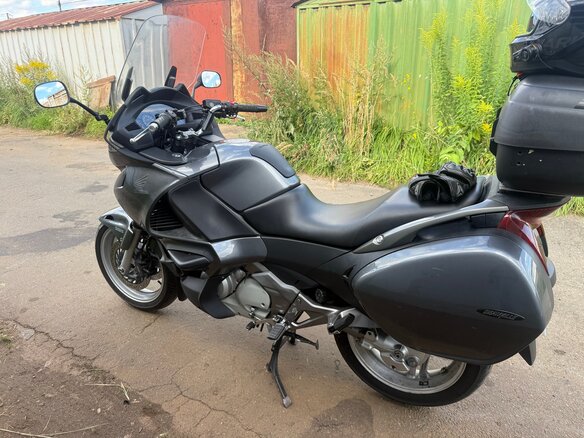 2006 Honda NT700V Deauville, серый