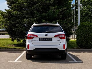 2019 Kia Sorento II Рестайлинг, белый, 1915000 рублей, вид 5