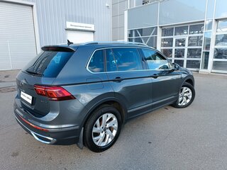 2021 Volkswagen Tiguan II Рестайлинг, серый, 2350000 рублей, вид 2