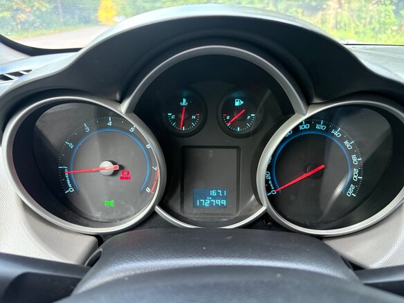 2011 Chevrolet Cruze I, белый, 600000 рублей - вид 9