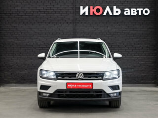 2018 Volkswagen Tiguan II, белый, 2490000 рублей, вид 2