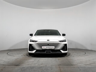 2024 Changan UNI-V I, белый, 2100000 рублей, вид 2