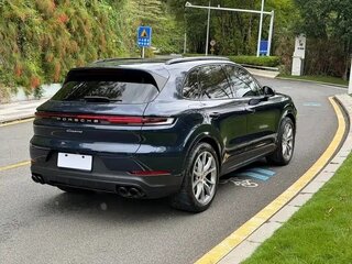 2023 Porsche Cayenne III Рестайлинг, чёрный, 13393727 рублей, вид 5