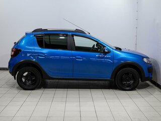 2015 Renault Sandero Stepway II, синий, 914000 рублей, вид 5