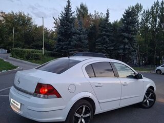 2013 Opel Astra H Рестайлинг, белый, 730000 рублей, вид 4