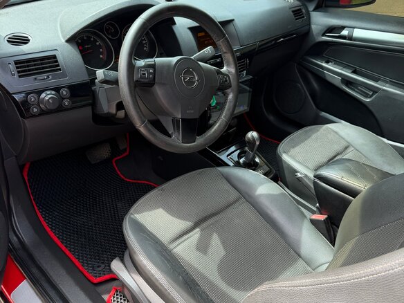 2006 Opel Astra GTC H Рестайлинг, красный, 420000 рублей - вид 5