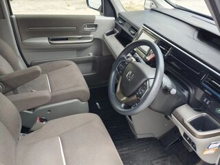 2021 Honda Stepwgn V Рестайлинг, чёрный, 1920000 рублей, вид 5