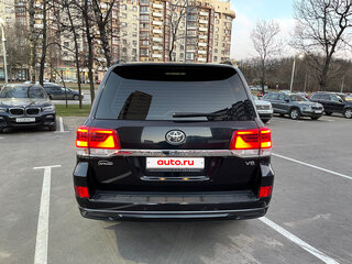 2016 Toyota Land Cruiser 200 Series Рестайлинг 2, чёрный, 6800000 рублей, вид 2