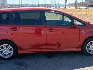 2009 Toyota Wish II, красный, 970000 рублей, вид 4
