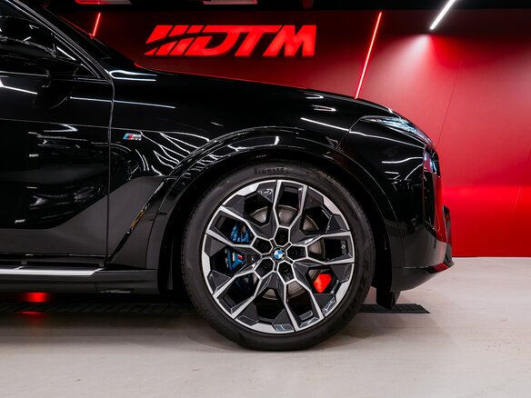 2026 BMW X7 40d I (G07) Рестайлинг, чёрный, 18300000 рублей - вид 2