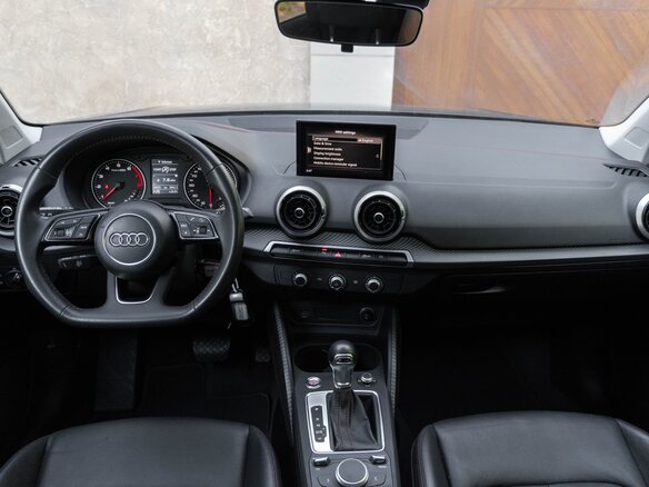 2021 Audi Q2 35 TFSI I Рестайлинг, чёрный - вид 14