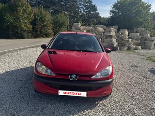2007 Peugeot 206, красный, 330000 рублей, вид 2
