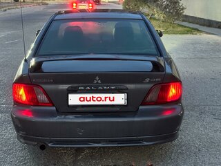 2001 Mitsubishi Galant VIII Рестайлинг, серый, 224000 рублей, вид 3