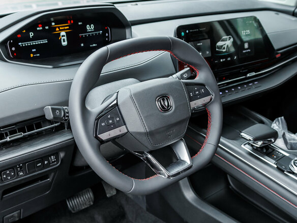 2026 Changan UNI-S I, серый, 4099900 рублей - вид 19