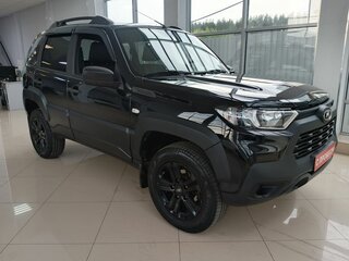 2023 Lada (ВАЗ) Niva Travel I, чёрный, 1004000 рублей, вид 2
