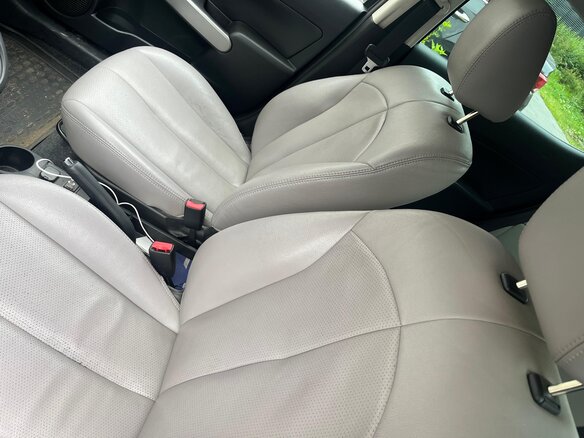 2013 Mazda 2 II Рестайлинг (DE2), серый, 900000 рублей - вид 5