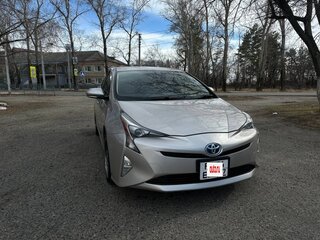 2016 Toyota Prius IV (XW50), бежевый, 1200000 рублей, вид 3