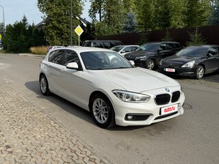 2017 BMW 1 серии 118i II (F20/F21) Рестайлинг 2, белый, 1690000 рублей, вид 2