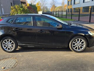 2017 Volvo V40 Cross Country I Рестайлинг, чёрный, 1250000 рублей, вид 4