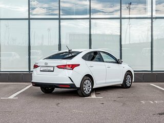 2020 Hyundai Solaris II Рестайлинг, белый, 1390000 рублей, вид 2