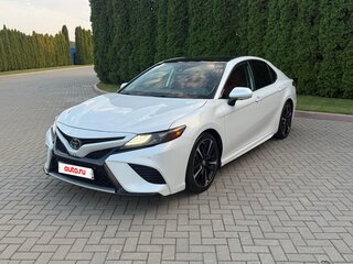 2019 Toyota Camry US Market VIII (XV70), белый, 3100000 рублей, вид 1