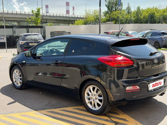 2014 Kia Ceed II, чёрный - вид 4