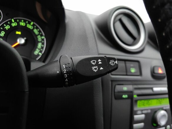2007 Ford Fiesta Mk5, чёрный - вид 19