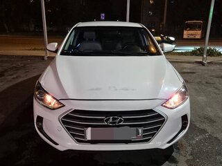 2016 Hyundai Elantra VI (AD), белый, 780000 рублей, вид 4