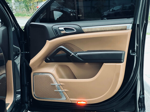 2011 Porsche Cayenne S II (958), чёрный, 2070000 рублей - вид 31