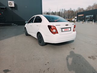 2012 Chevrolet Aveo II, белый, 599999 рублей, вид 3