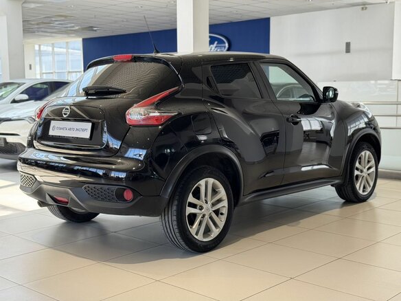 2017 Nissan Juke I Рестайлинг, чёрный - вид 3