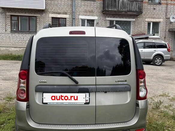 2014 Lada (ВАЗ) Largus I, серый, 660000 рублей - вид 3