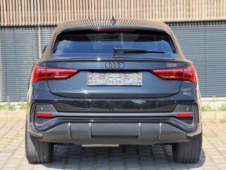 2022 Audi Q2 35 TDI I Рестайлинг, чёрный, 3658000 рублей, вид 5