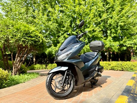 2023 Honda PCX 160, серый, 390000 рублей, вид 1
