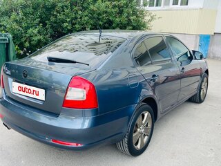 2011 Skoda Octavia II (A5) Рестайлинг, серый, 850000 рублей, вид 4