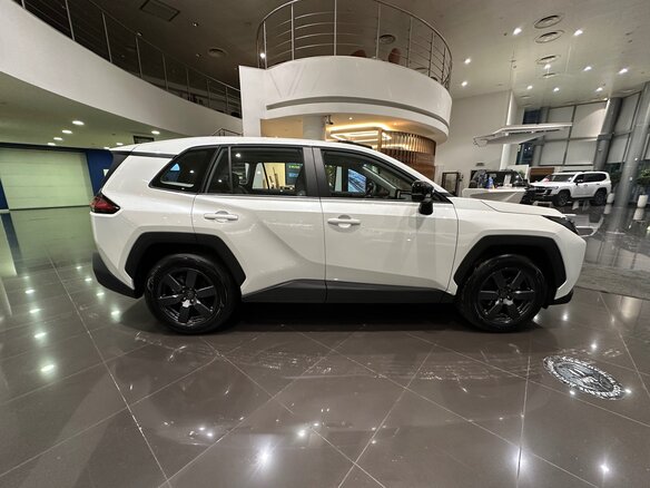 2026 Toyota RAV4 VI (XA60), белый, 4200000 рублей - вид 6