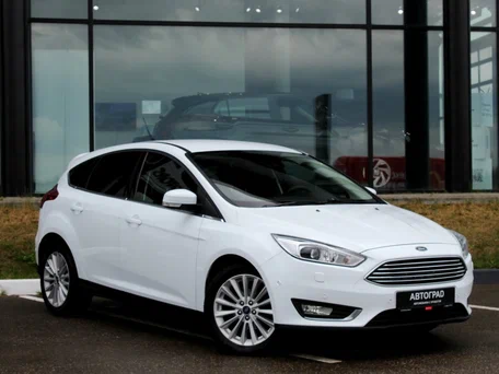 2018 Ford Focus III Рестайлинг, белый, 1040000 рублей, вид 3