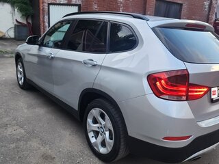 2014 BMW X1 18i I (E84) Рестайлинг, серый, 1100000 рублей, вид 2