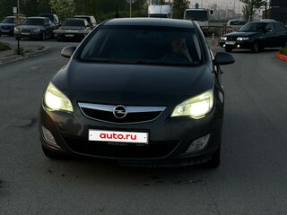 2011 Opel Astra J, серый, 590000 рублей, вид 2